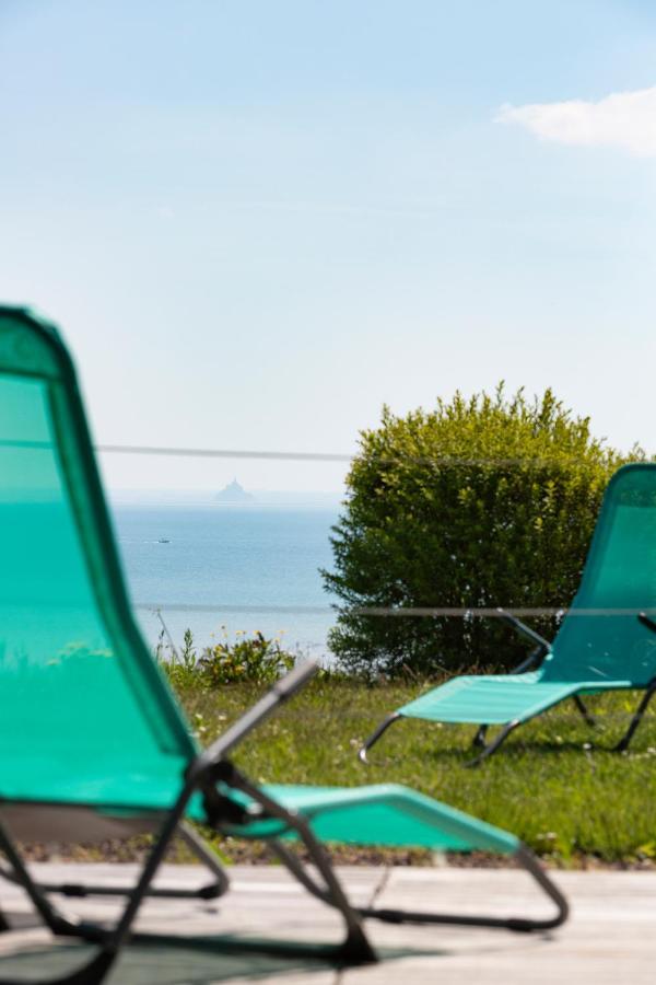 La Metairie-Du-Vauhariot - Vue Mer Et Mont Saint Michel - Piscine Chauffee - Acces Gr34 Cancale Exteriör bild